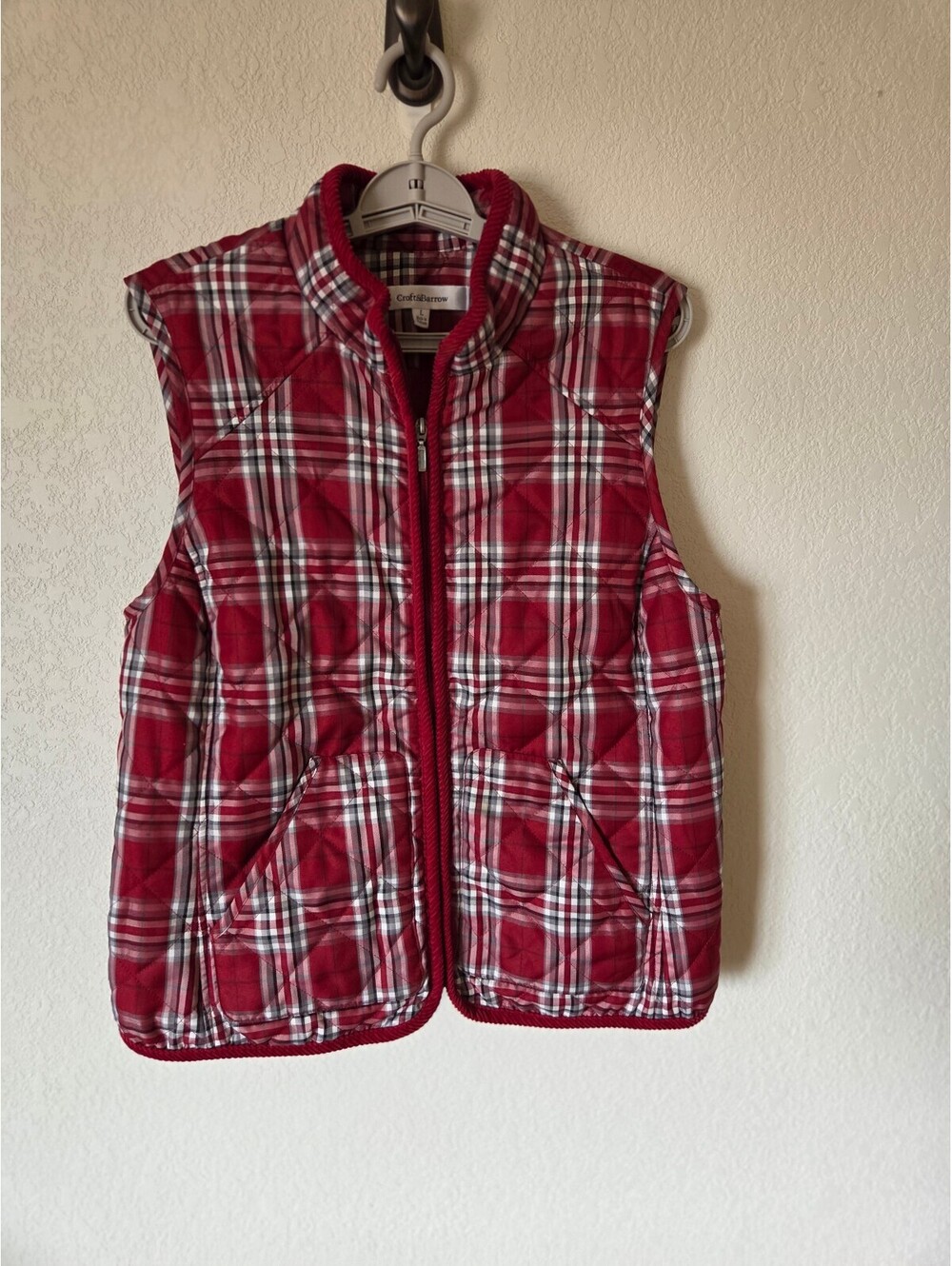 Croft & Barrow Women's Red Plaid Quilted Vest Size L Lightweight Casual Fall